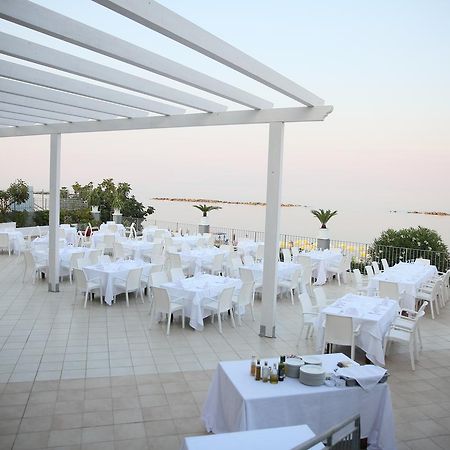 Hotel Dolce Stella Torre Melissa Екстериор снимка