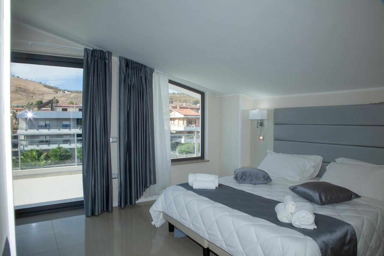 Hotel Dolce Stella Torre Melissa Екстериор снимка