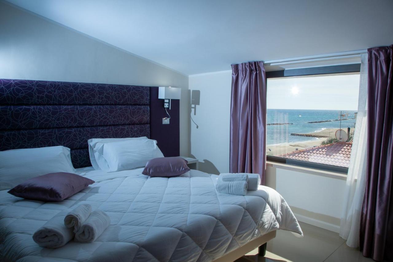 Hotel Dolce Stella Torre Melissa Екстериор снимка