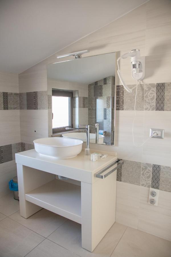 Hotel Dolce Stella Torre Melissa Екстериор снимка
