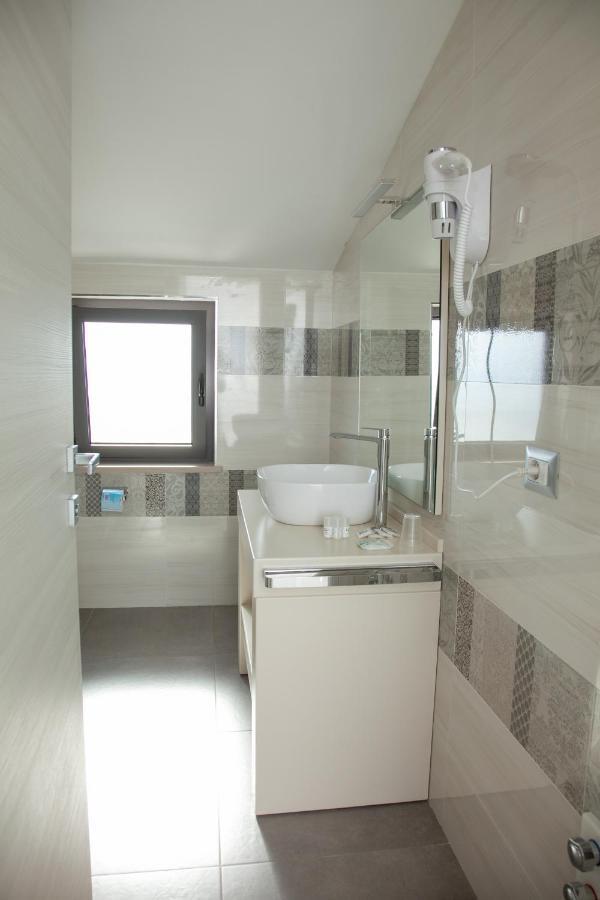 Hotel Dolce Stella Torre Melissa Екстериор снимка