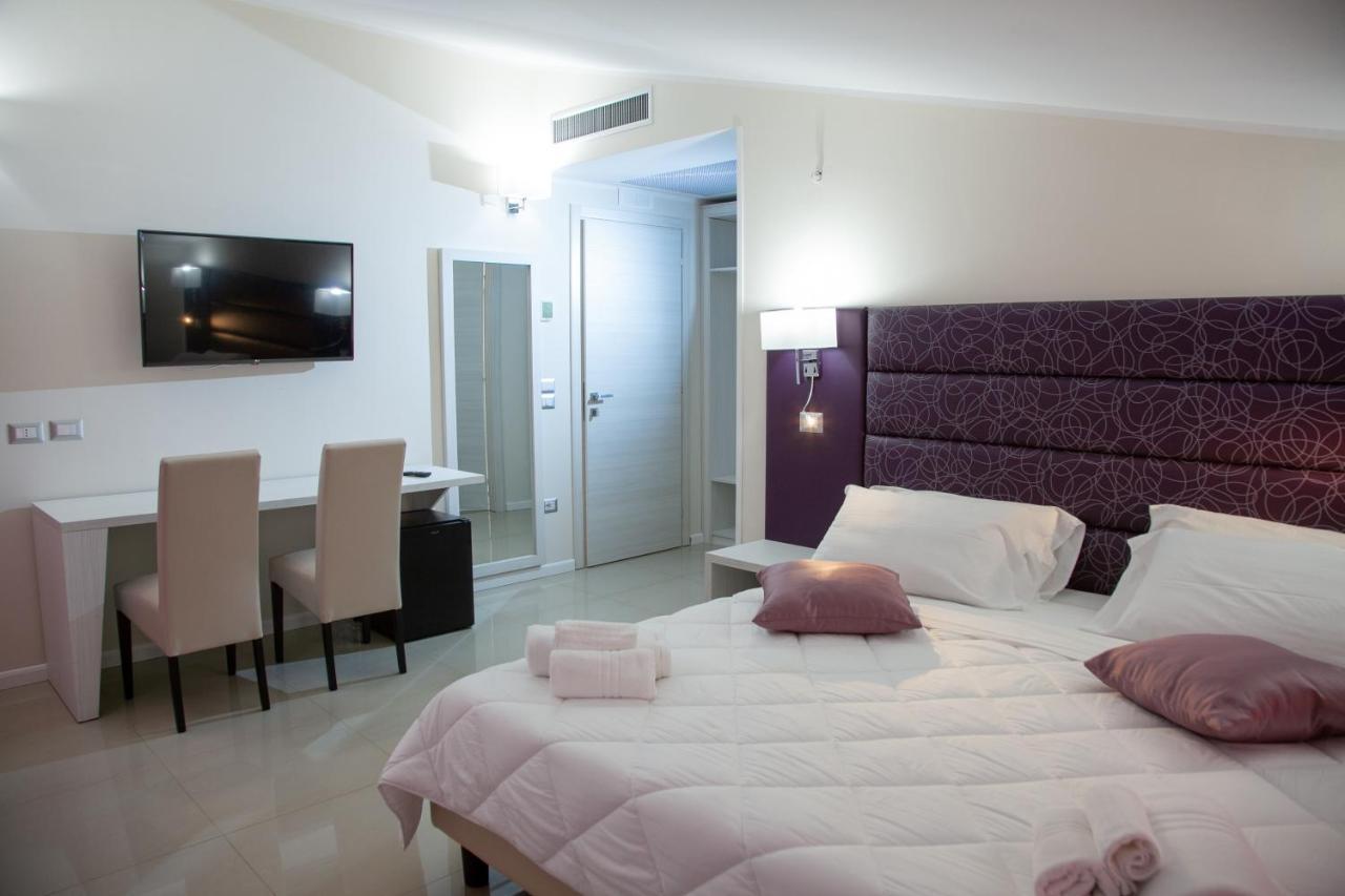 Hotel Dolce Stella Torre Melissa Екстериор снимка