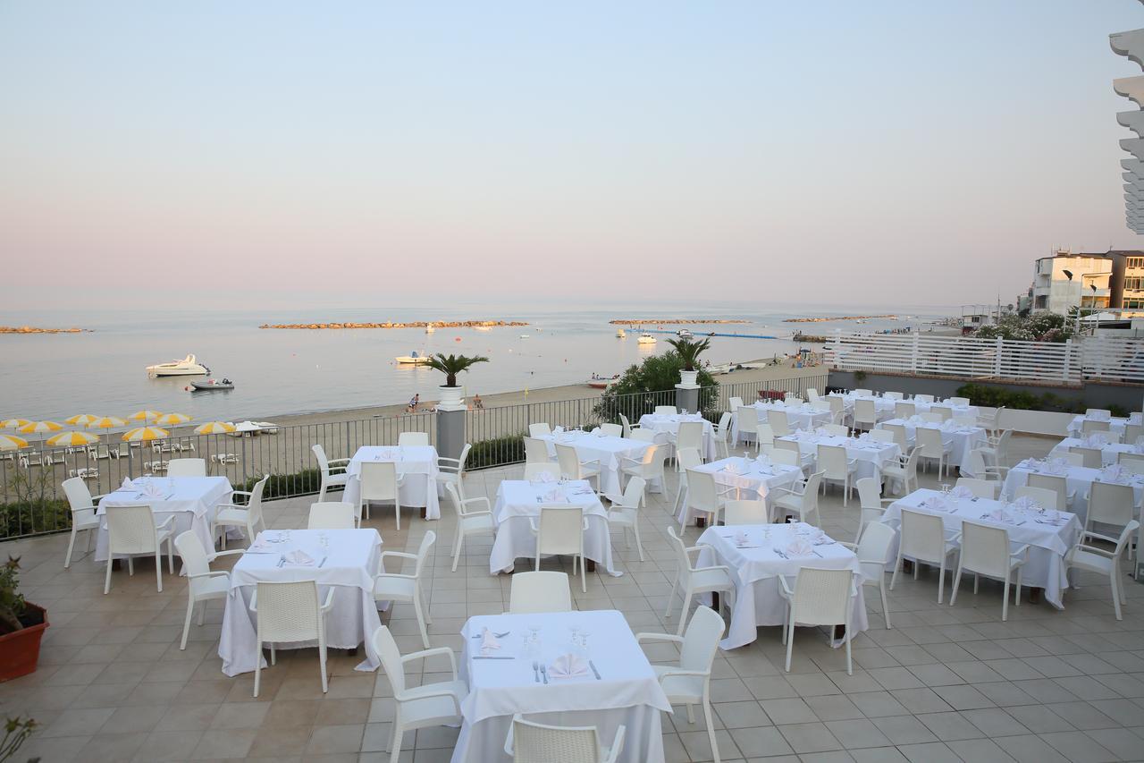 Hotel Dolce Stella Torre Melissa Екстериор снимка